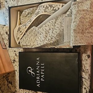 New Adrianna Papell heels 11w
